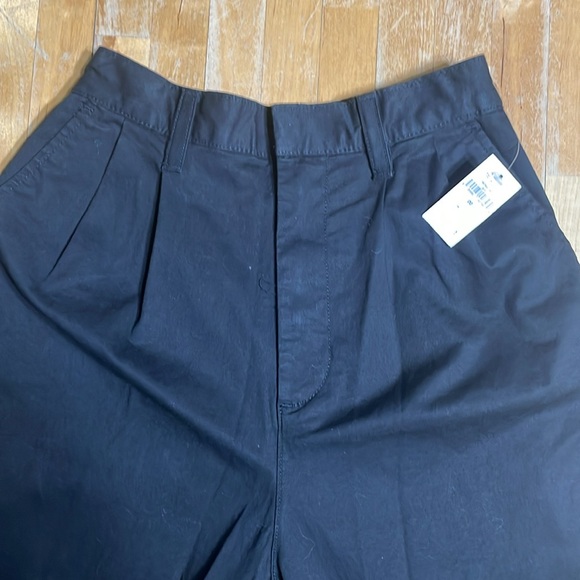 NWT women’s Gap zippered pants - Picture 5 of 12